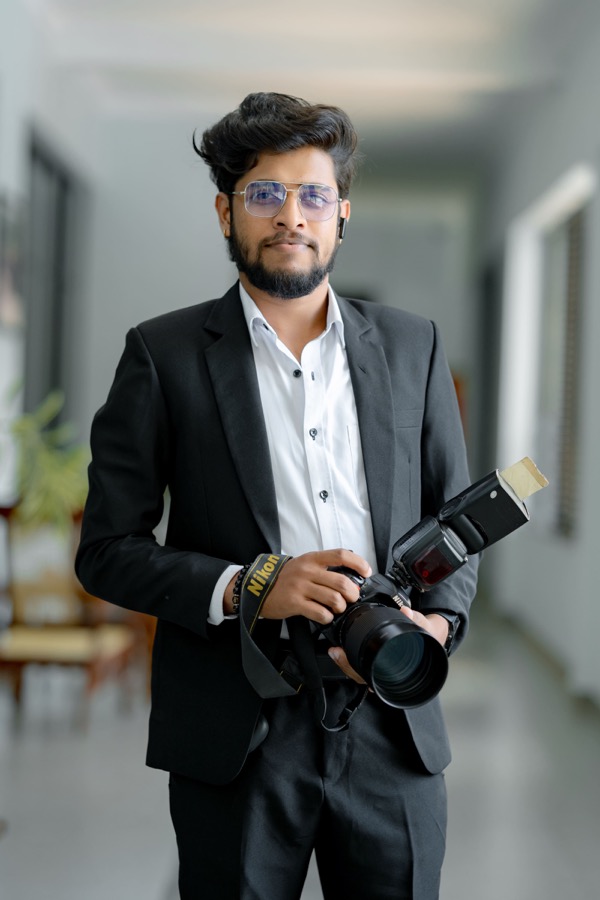 Rashmika Lakshan, fine-art photographer, in the studio
